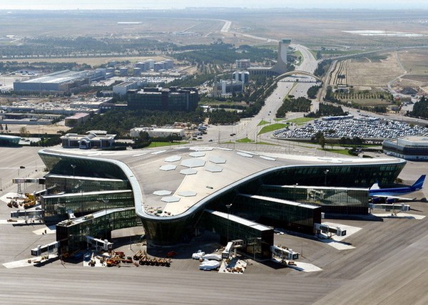 Аэропорт Гейдар Алиев 